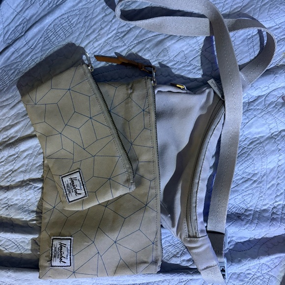 Herschel Supply Company Other - Day Owl Light Gray Crossbody Bag And Two Herschel Geometric Pouches Bundle